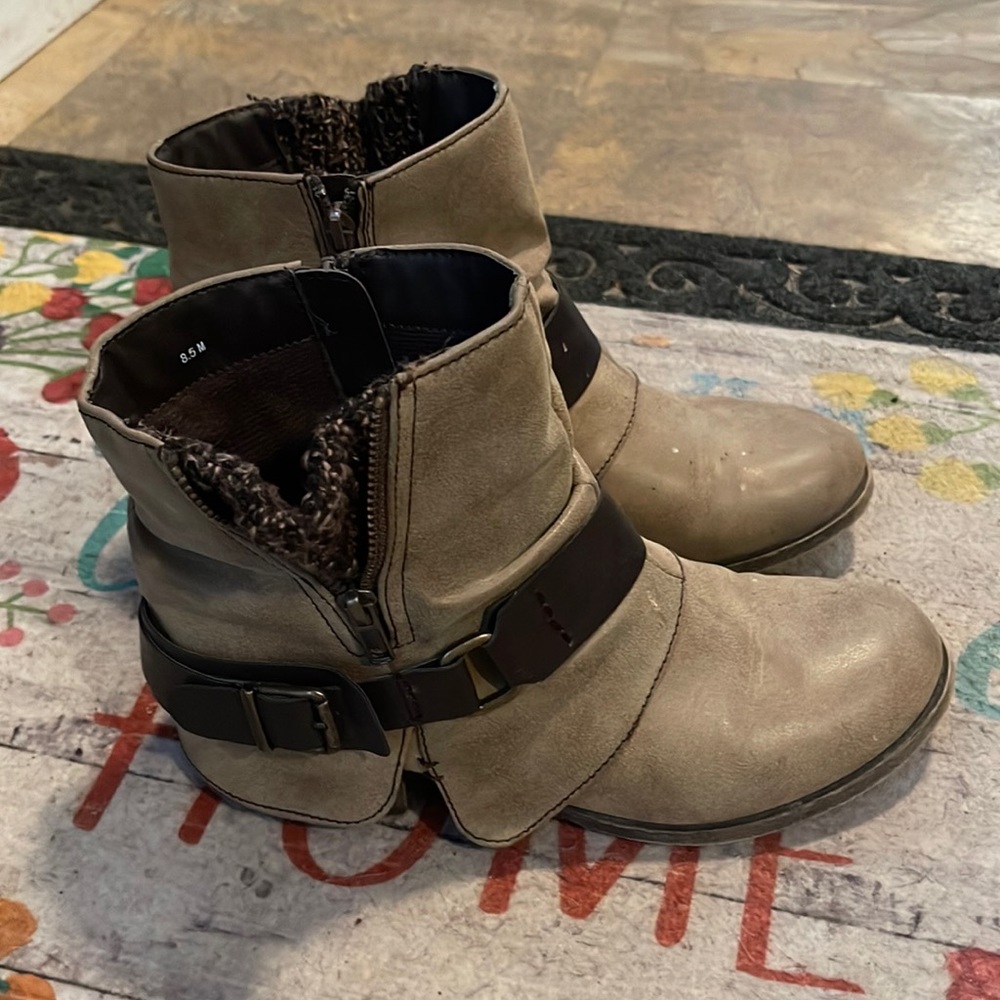 Ankle boots